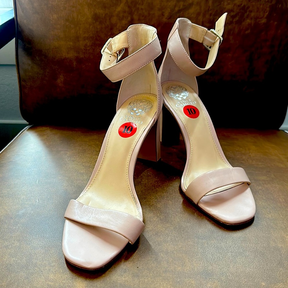 Size 10 Vince Camuto Pink leather sling back heels